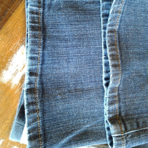 Maternity Jeans - Picture 6 of 8